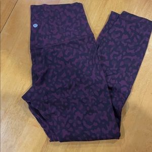 Lululemon Pink and black leopard size 8 crops